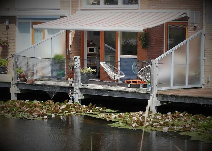 Dutch African Breeze Bed & Breakfast