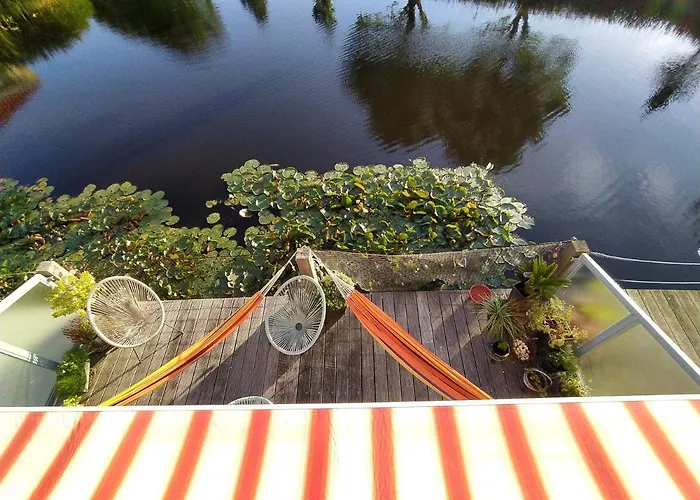 Dutch African Breeze Bed & Breakfast *