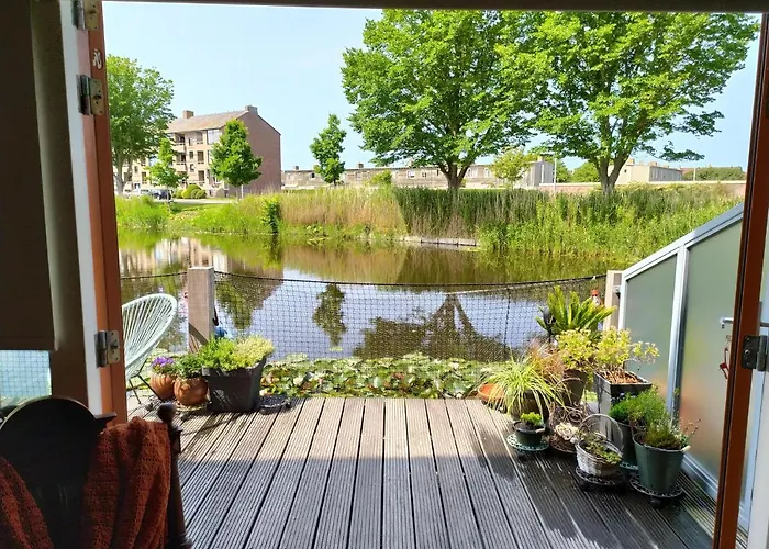 Dutch African Breeze Bed & Breakfast