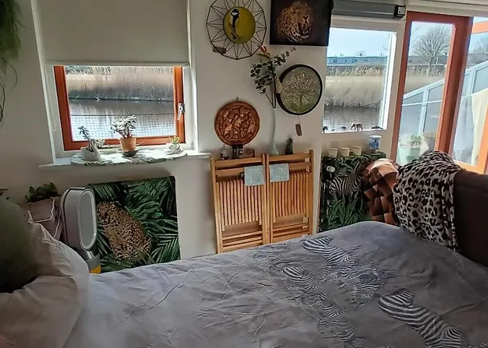 Dutch African Breeze Bed & Breakfast *